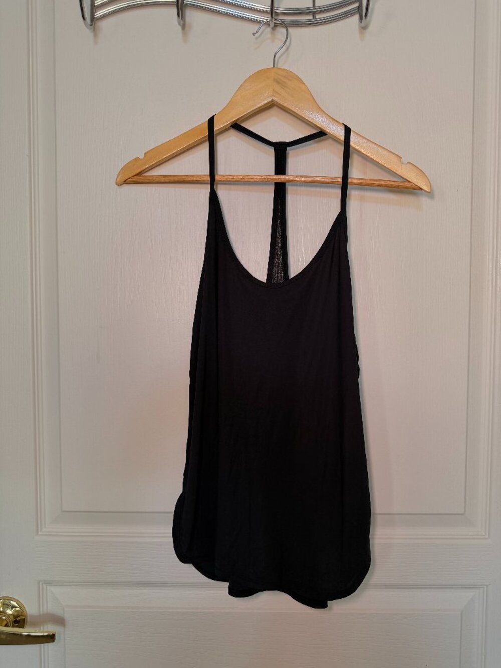 Lululemon Black Racerback Mesh Spine Active Tank Top Size 6